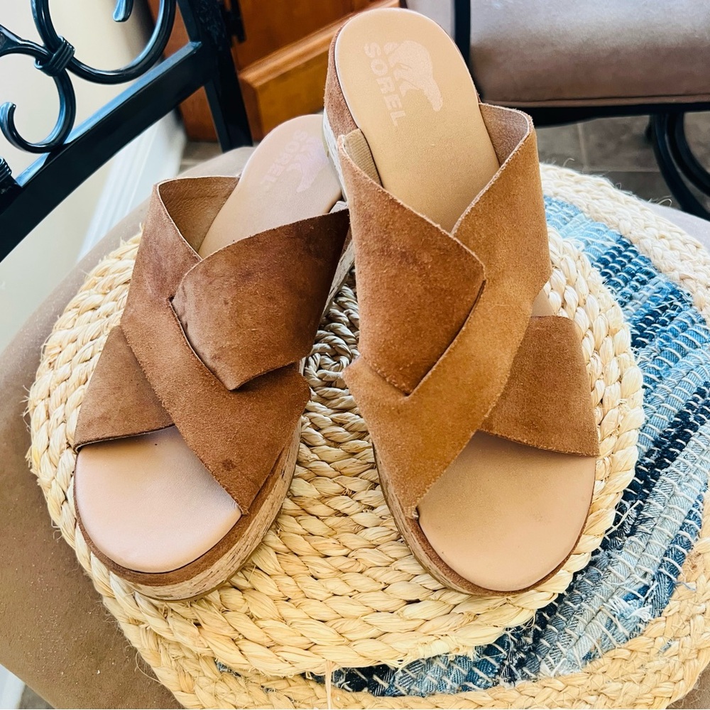 Sorel Women's Brown Suede Cross-Strap Sandals